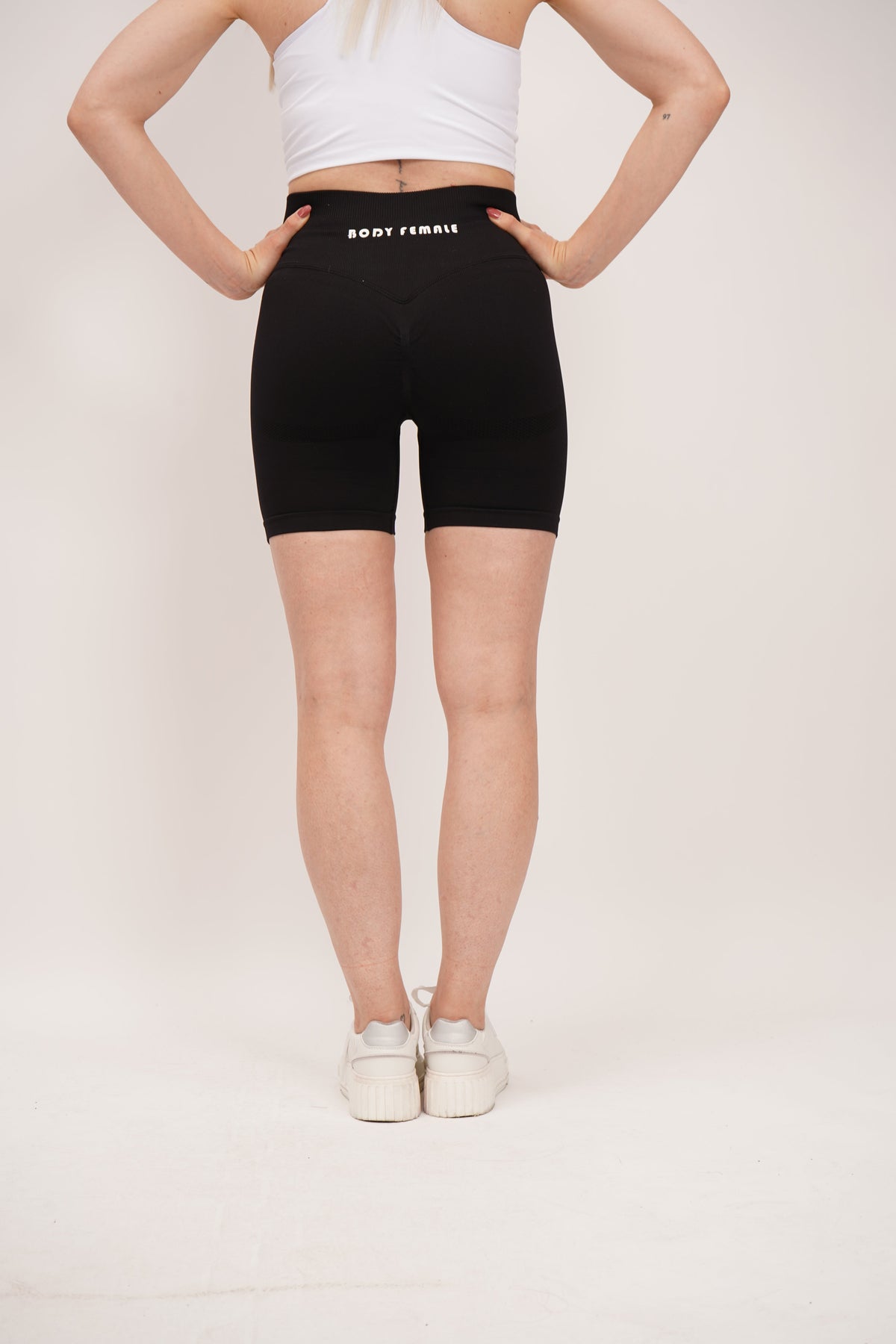BF Scrunch Short Black