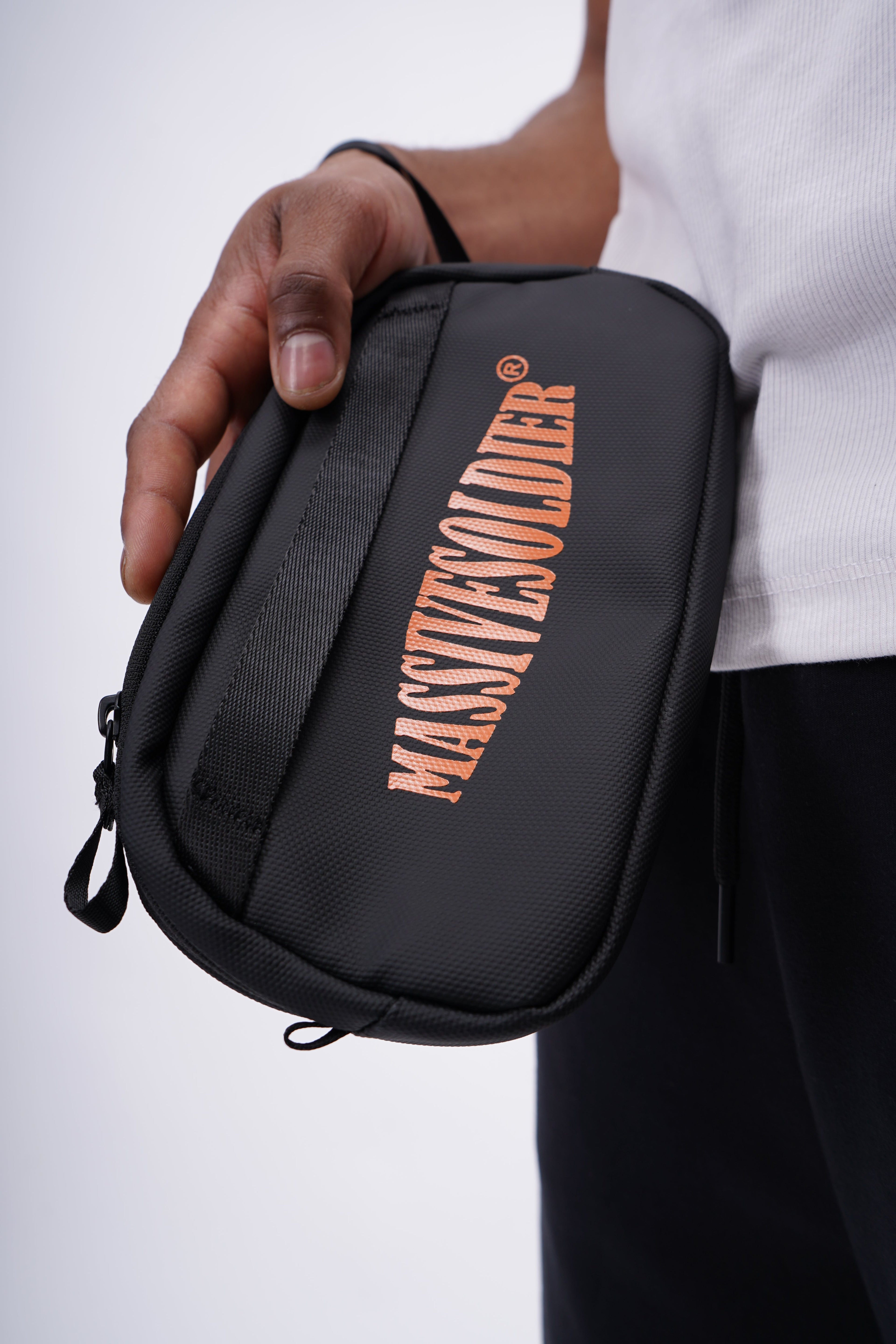 MASSIVESOLDIER® Pouch – Dein Daily Essential – Massive Soldier Sportbekleidung