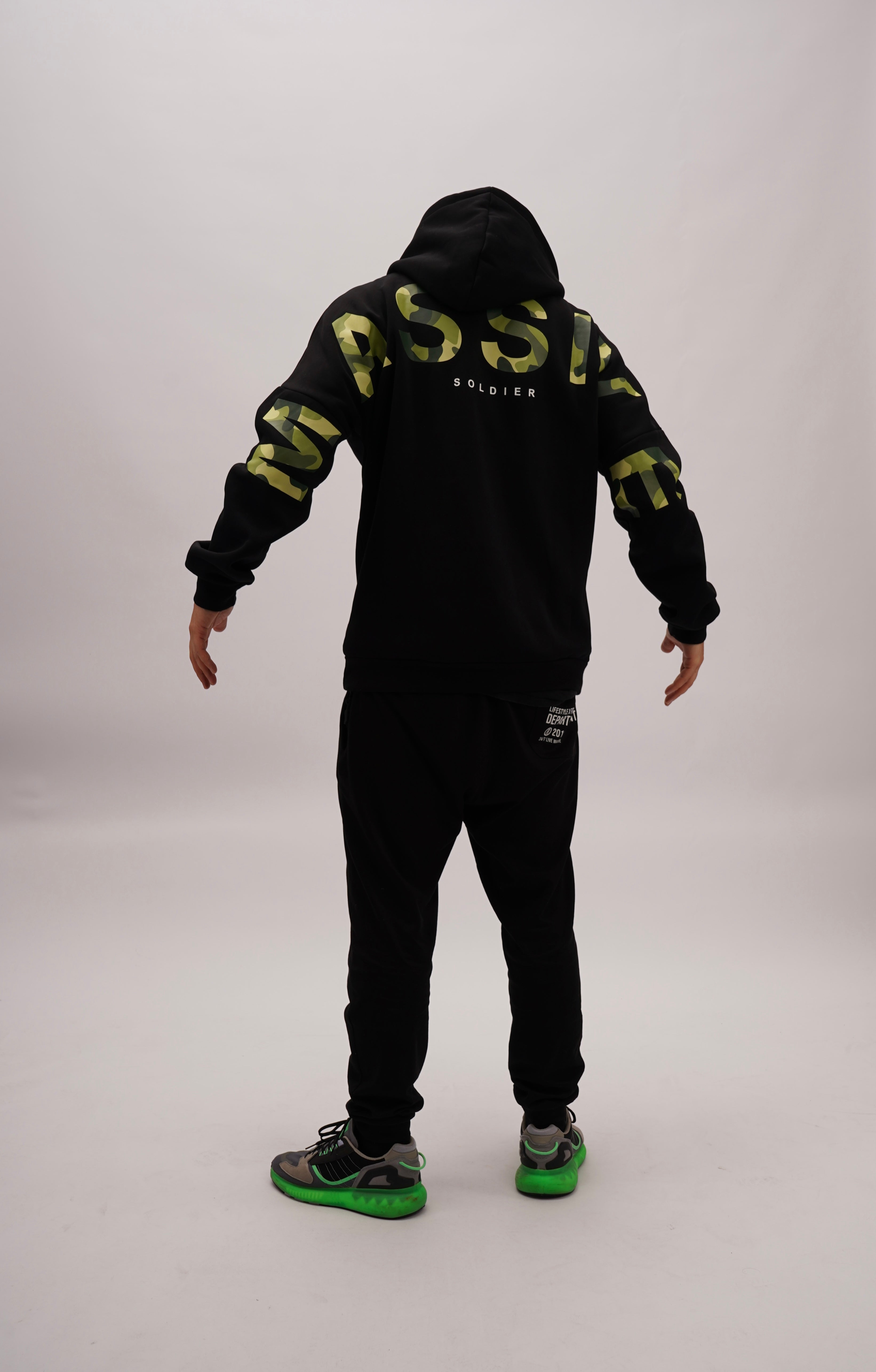 BIG MASSIVE HOODIE CAMO BLACK