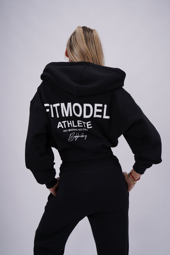 Crop Jacket Fitmodel – Massive Soldier Sportbekleidung
