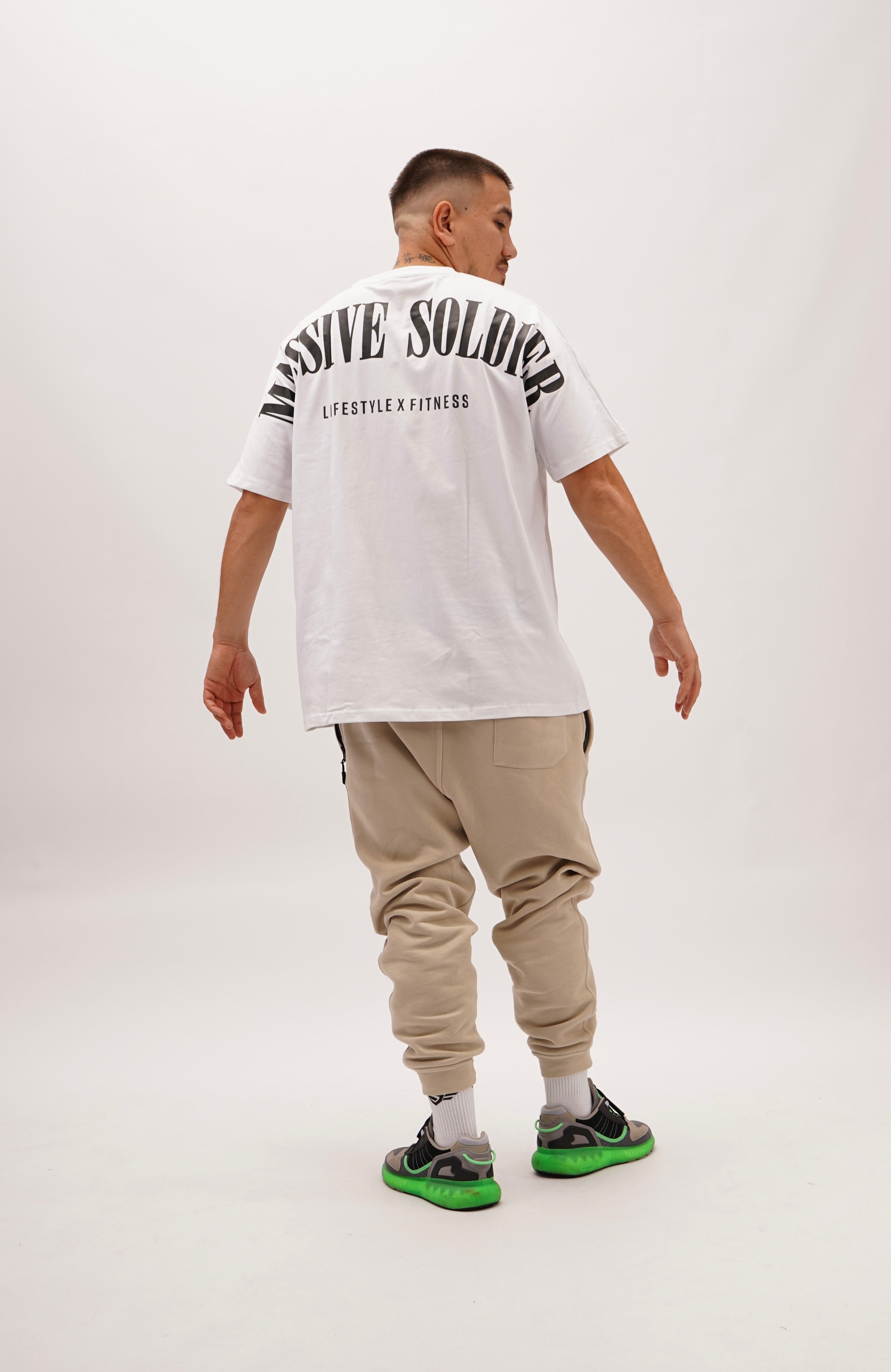 MASSIVE SOLDIER OVERSIZE WHITE