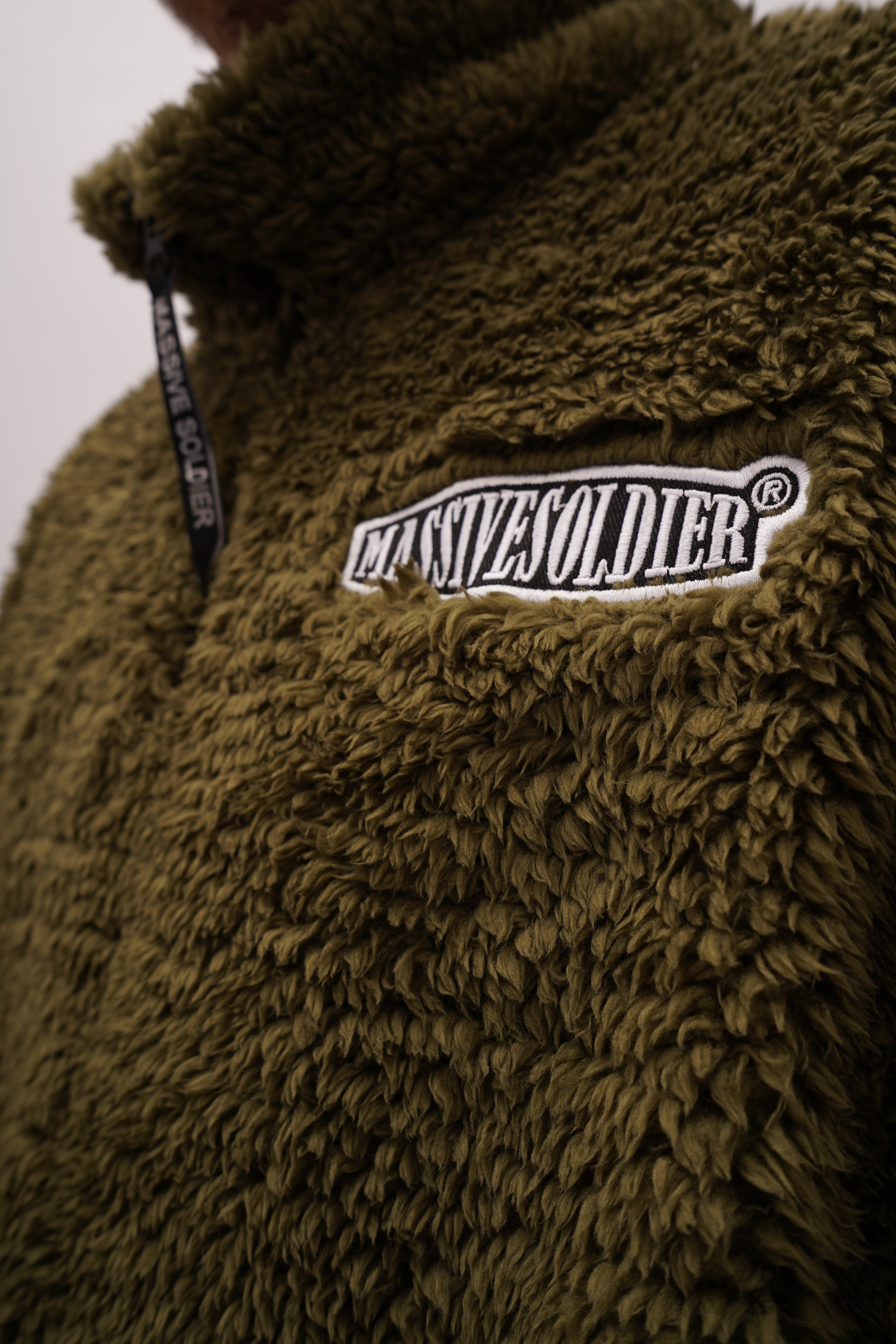 Massive Fleece Sweater Olive