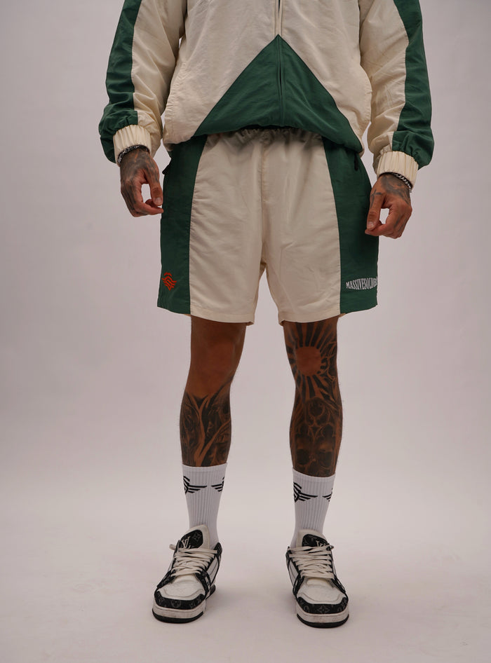 L!VE Massive Shorts Grün – Massive Soldier Sportbekleidung