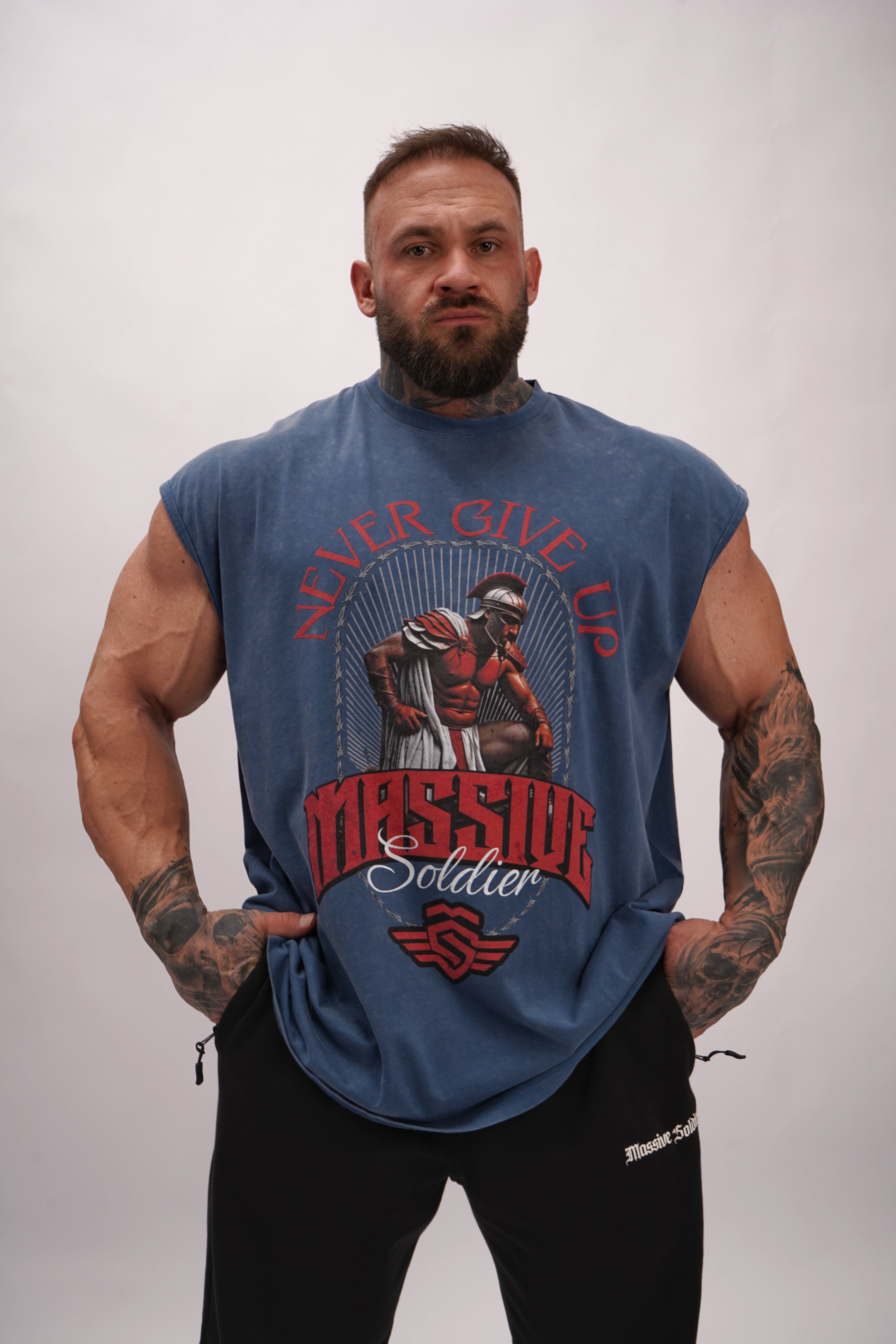 WASHED OVERSIZE NEVER GIVE UP TANK BLUE